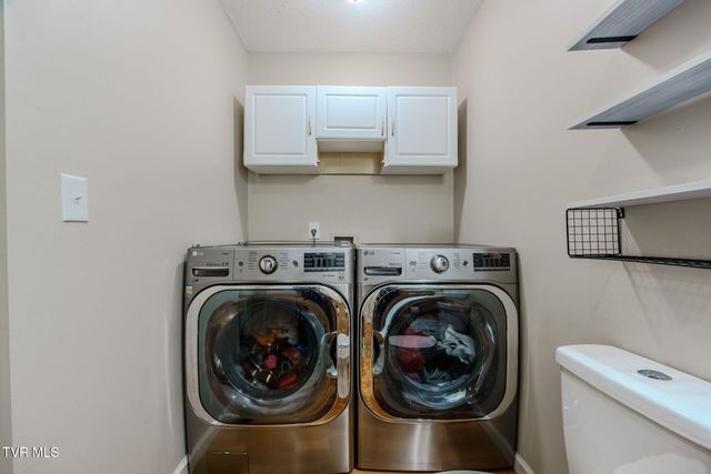 137 Sunrise Meadow Court, Mount Carmel, TN 37645