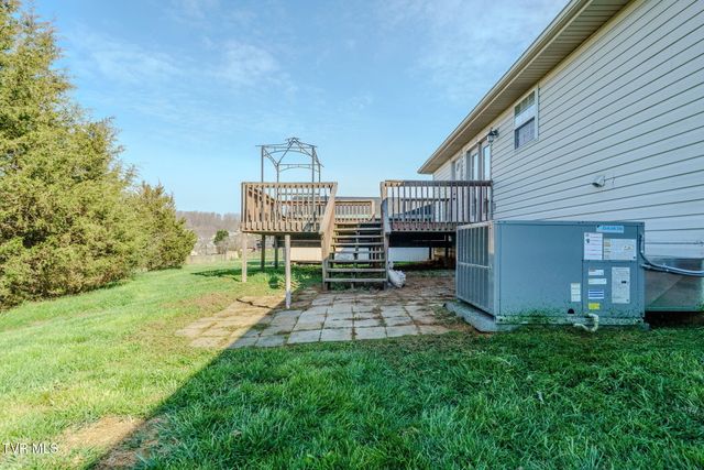 137 Sunrise Meadow Court, Mount Carmel, TN 37645