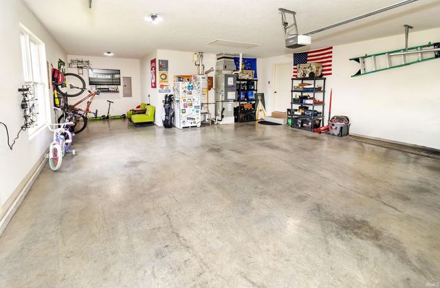 2848 Thornhill Drive, Evansville, IN 47725