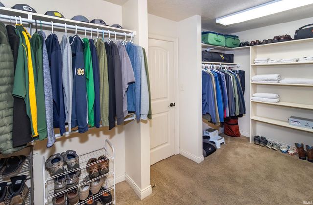 2848 Thornhill Drive, Evansville, IN 47725