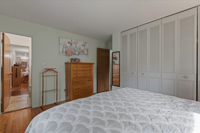 2643 Summit Ridge Drive, South Bend, IN 46628
