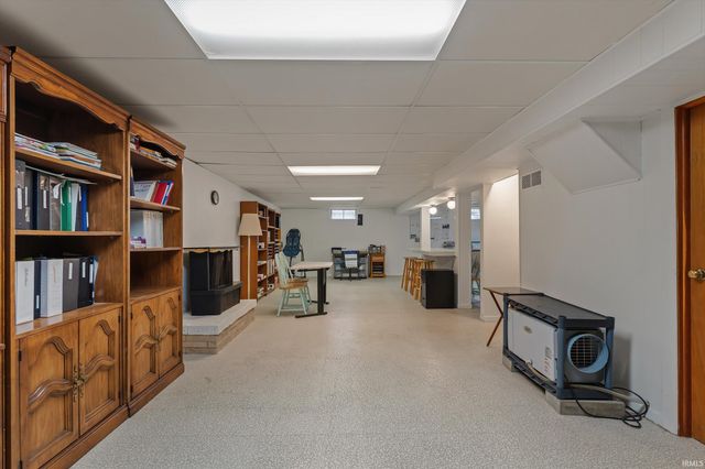 2643 Summit Ridge Drive, South Bend, IN 46628
