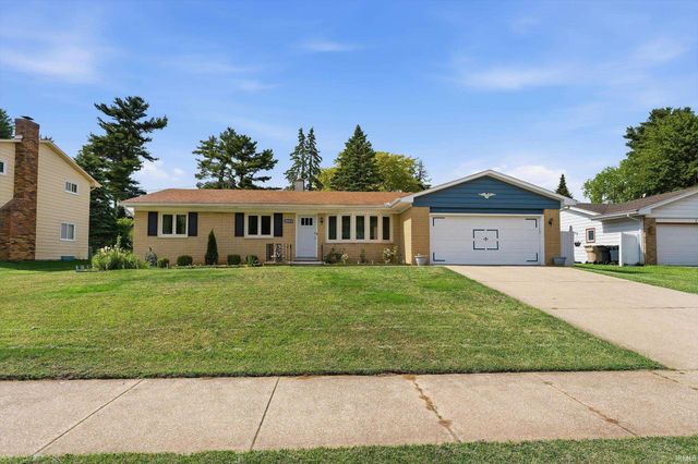 2643 Summit Ridge Drive, South Bend, IN 46628