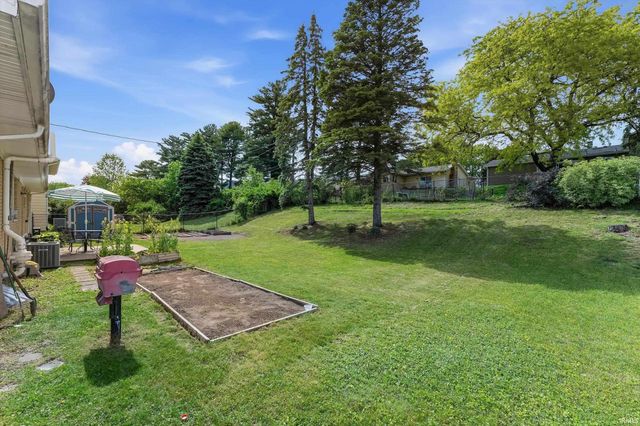 2643 Summit Ridge Drive, South Bend, IN 46628
