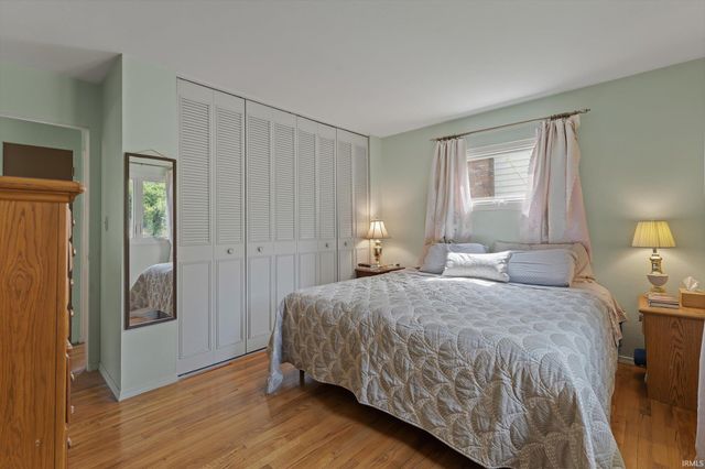 2643 Summit Ridge Drive, South Bend, IN 46628