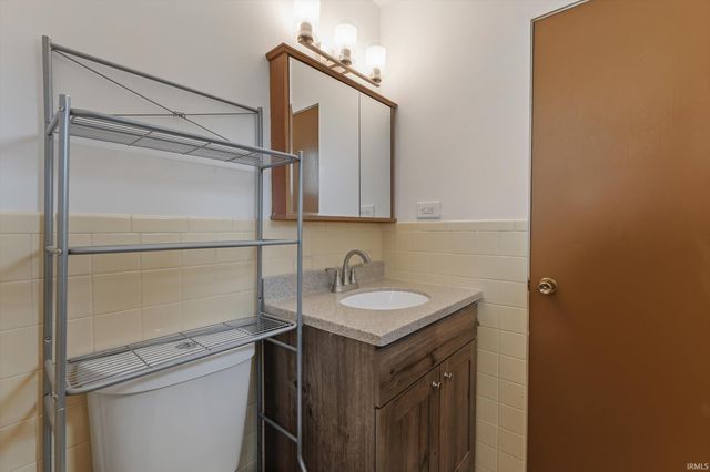 2643 Summit Ridge Drive, South Bend, IN 46628
