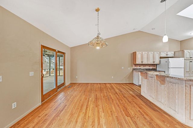 110 Club House DR, Moneta, VA 24121