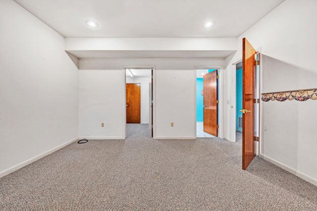 110 Club House DR, Moneta, VA 24121