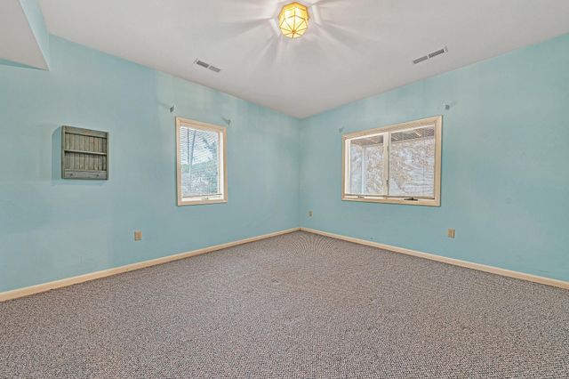 110 Club House DR, Moneta, VA 24121