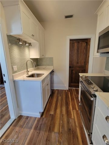 1603 Woodford AVE, Fort Myers, FL 33901