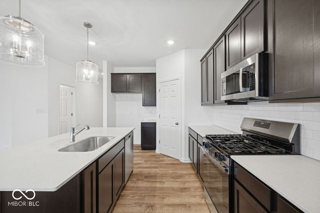 10617 Mangrove Drive, Indianapolis, IN 46239