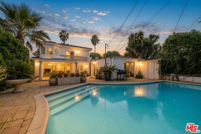 2339 S HOLT Avenue, Los Angeles, CA 90034