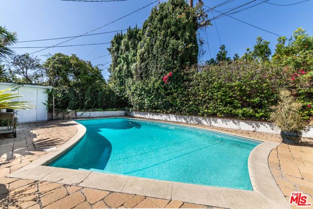 2339 S HOLT Avenue, Los Angeles, CA 90034
