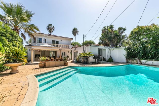 2339 S HOLT Avenue, Los Angeles, CA 90034