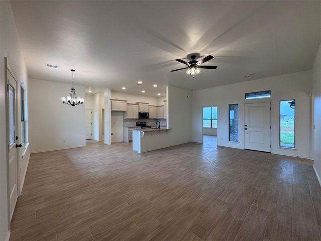 24955 Belmont Pass, Cashion, OK 73016