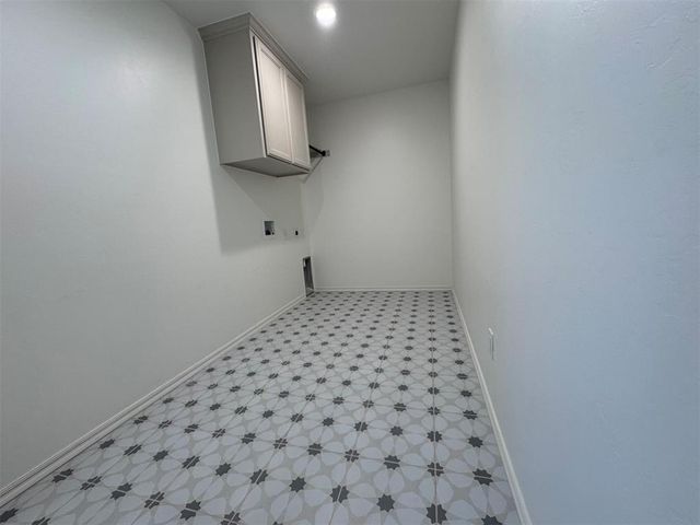 24955 Belmont Pass, Cashion, OK 73016