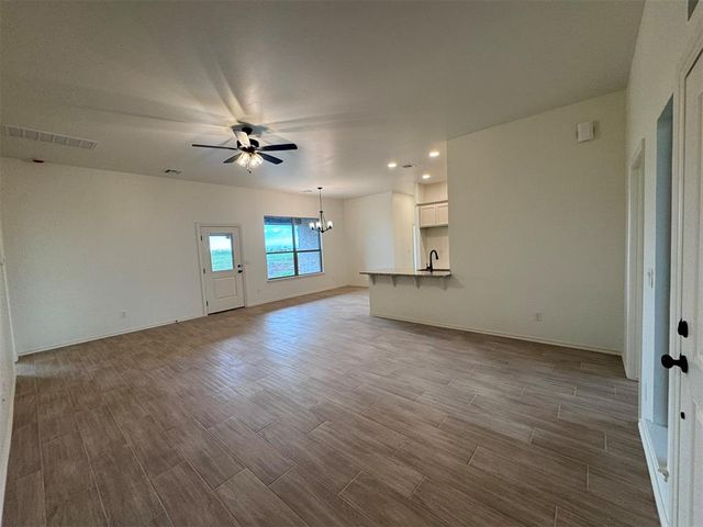 24955 Belmont Pass, Cashion, OK 73016