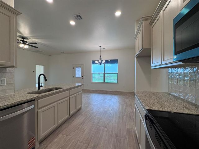 24955 Belmont Pass, Cashion, OK 73016