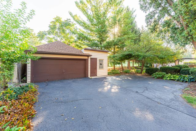 113 Elm Street B, Elgin, IL 60123