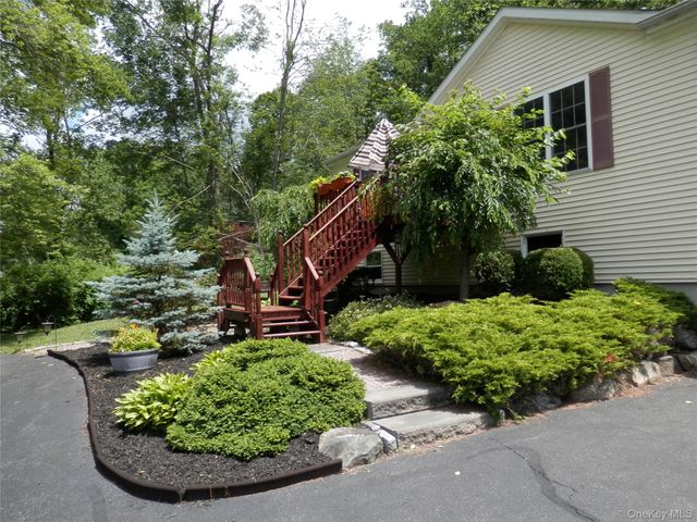 590 Farm To Market Road, Brewster, NY 10509