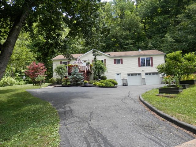 590 Farm To Market Road, Brewster, NY 10509