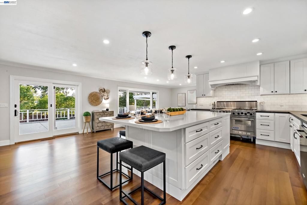 Image 20 of property listing at 1021 Scots Ln, Walnut Creek, CA 94596