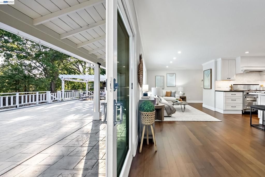 Image 30 of property listing at 1021 Scots Ln, Walnut Creek, CA 94596