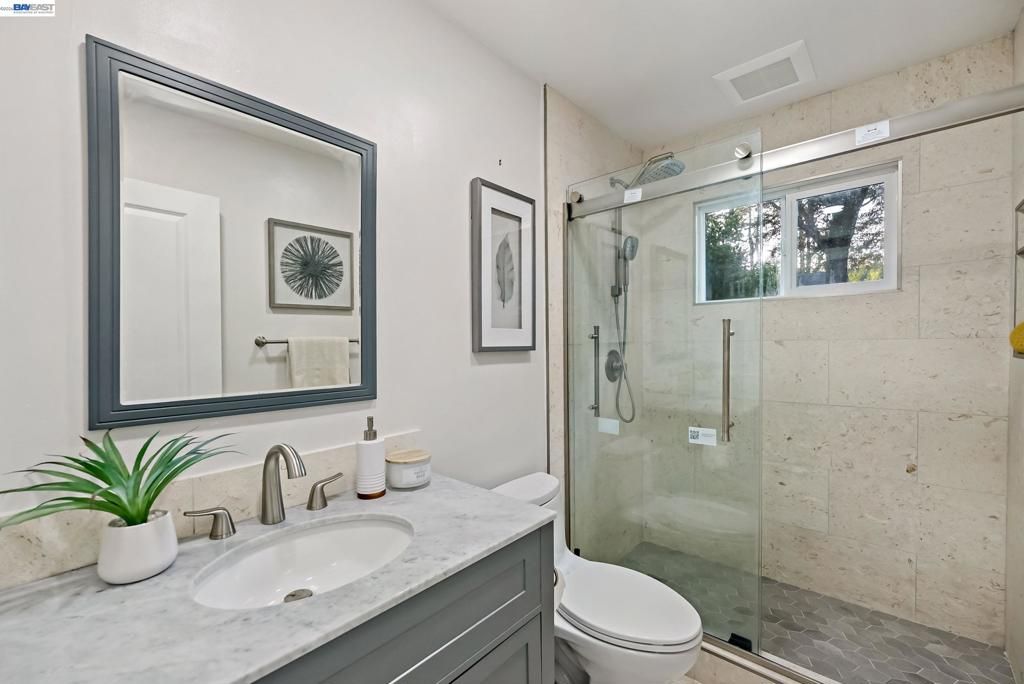Image 43 of property listing at 1021 Scots Ln, Walnut Creek, CA 94596