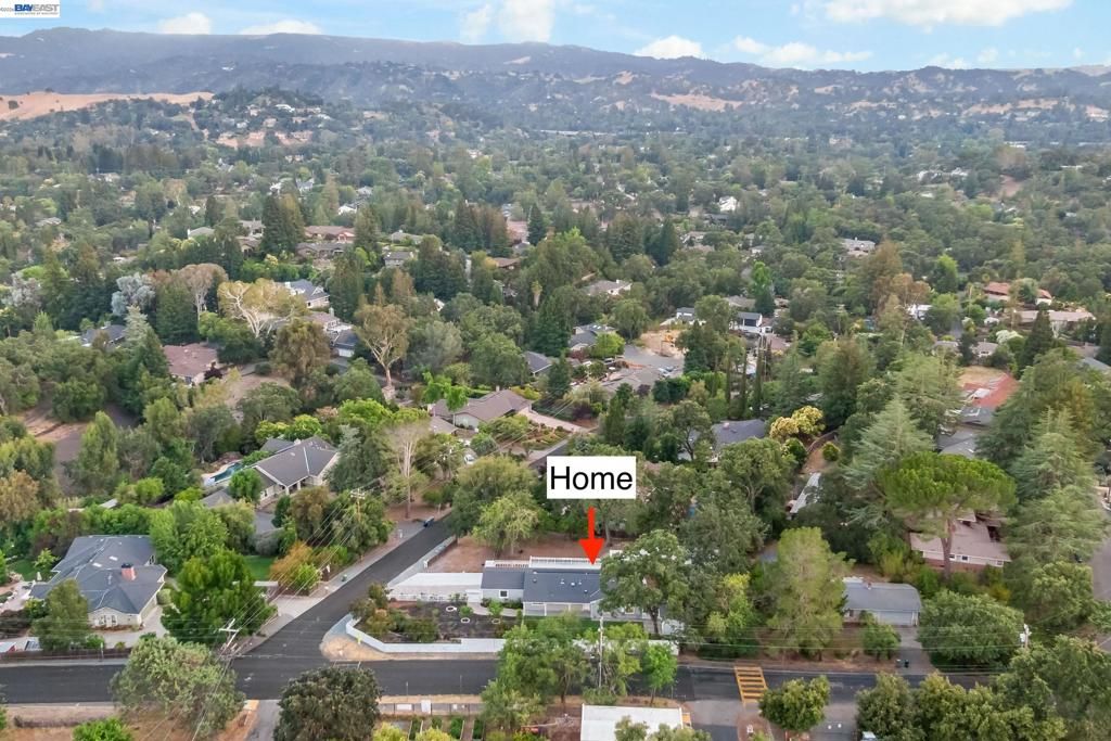 Image 82 of property listing at 1021 Scots Ln, Walnut Creek, CA 94596