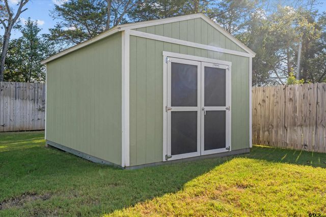 410 Deer Point Cove, Chandler, TX 75758