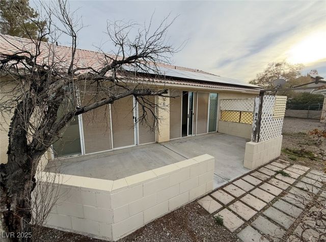 2190 Xenia Avenue, Pahrump, NV 89048