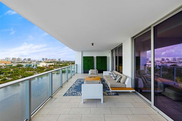 1180 N Federal Hwy 1102, Fort Lauderdale, FL 33304