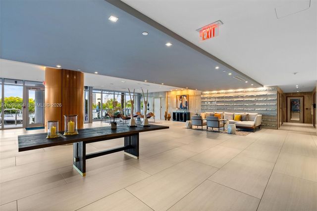 1180 N Federal Hwy 1102, Fort Lauderdale, FL 33304