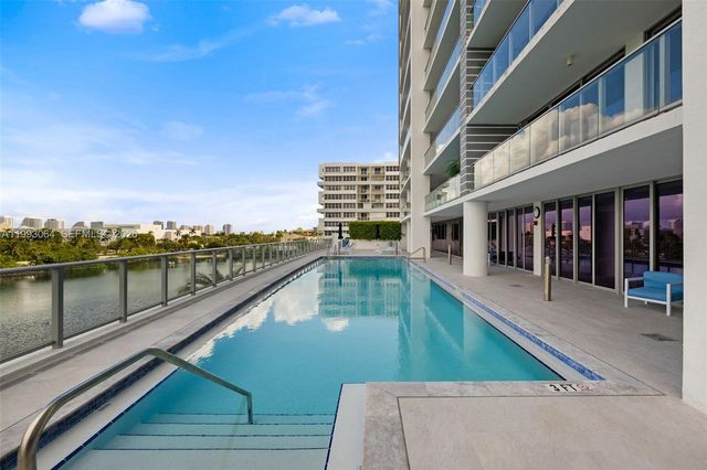 1180 N Federal Hwy 1102, Fort Lauderdale, FL 33304