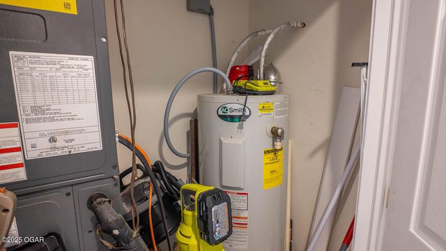 502 N Hall Street, Webb City, MO 64870