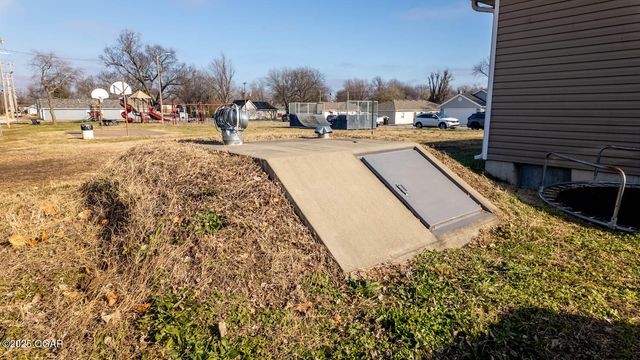 502 N Hall Street, Webb City, MO 64870