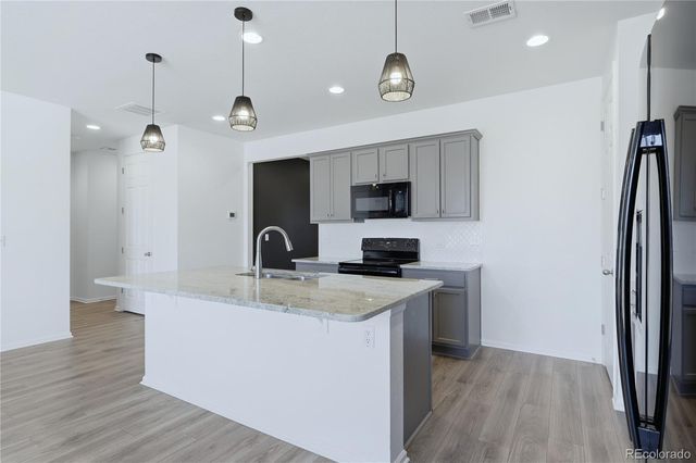 10562 Yosemite Street, Commerce City, CO 80640