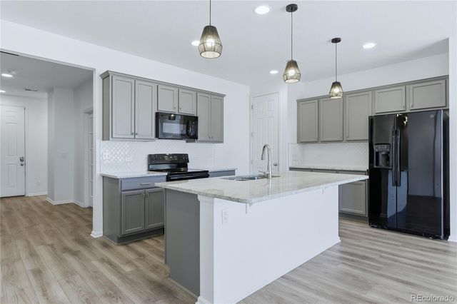 10562 Yosemite Street, Commerce City, CO 80640