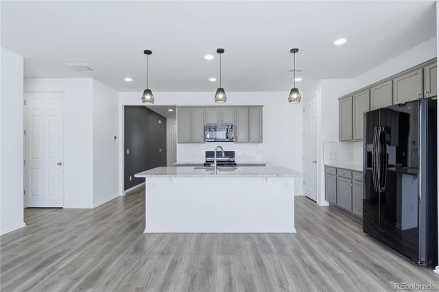 10562 Yosemite Street, Commerce City, CO 80640