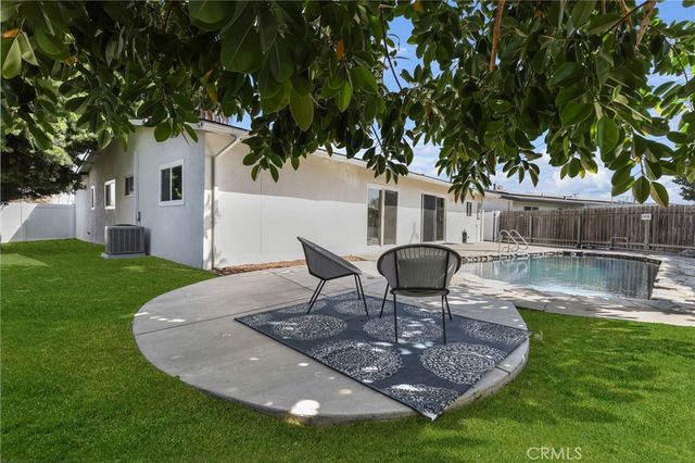 7901 Rhine Drive, Huntington Beach, CA 92647