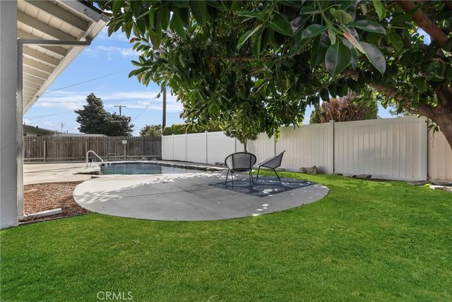 7901 Rhine Drive, Huntington Beach, CA 92647