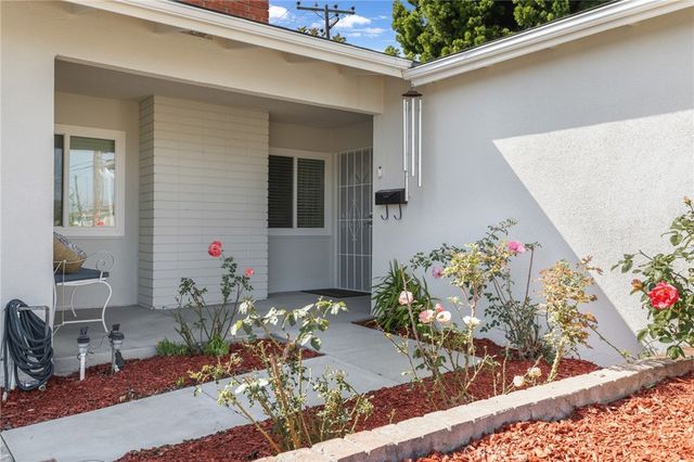 7901 Rhine Drive, Huntington Beach, CA 92647