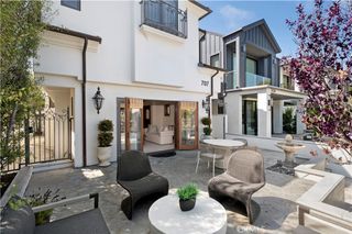 707 Larkspur Avenue, Corona Del Mar, CA 92625
