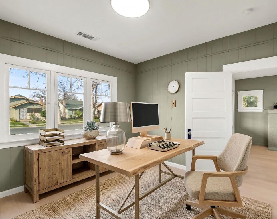 Image 10 of property listing at 425 W Elm Street, Hanford, CA 93230