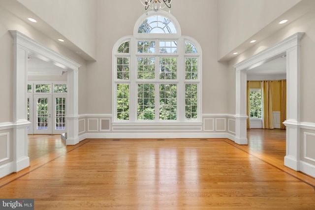 532 SPRINGVALE RD, Great Falls, VA 22066