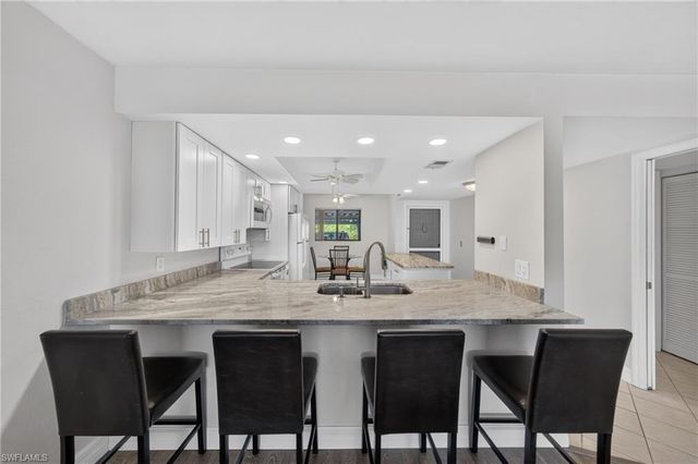 4719 SE 17th PL 103, Cape Coral, FL 33904