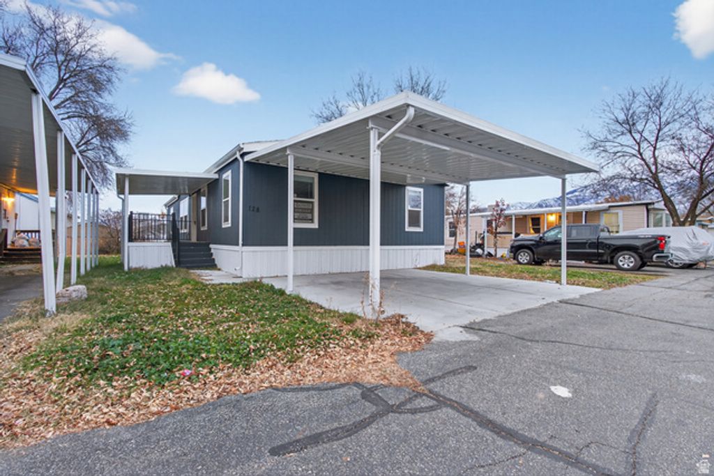 1700 W 2700 N, Pleasant View, UT 84404