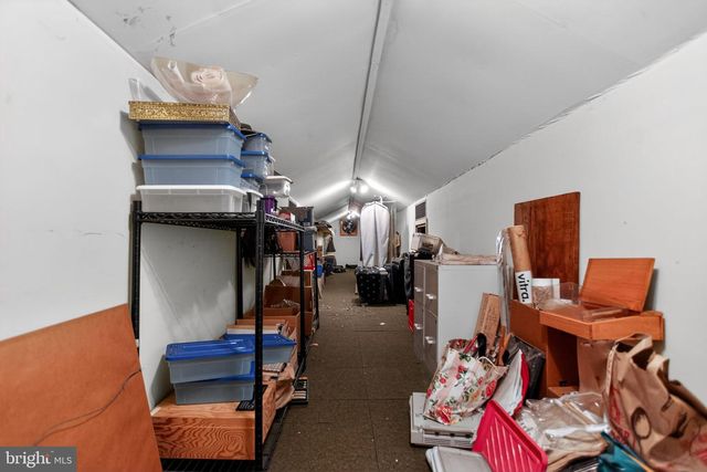 1121 TOWNSHIP LINE RD, Jenkintown, PA 19046