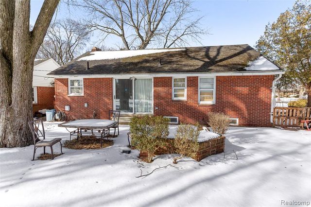1830 N Gulley Road, Dearborn, MI 48128