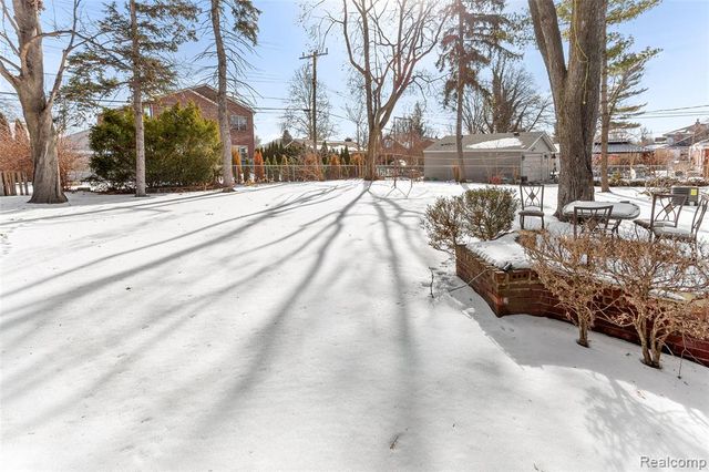 1830 N Gulley Road, Dearborn, MI 48128